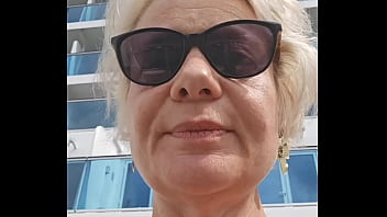 A la recherche d'un inconnu sur le bateau pour relever défi A la recherche d'un inconnu sur le bateau pour relever défi