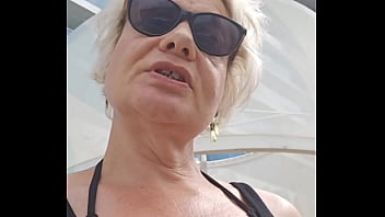 A la recherche d'un inconnu sur le bateau pour relever défi