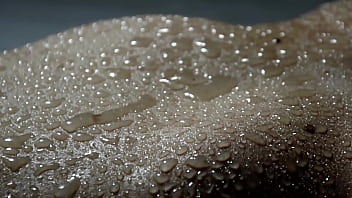 Ela ainda esta com medo de mostrar tudo quem vai querer