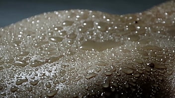 Ela ainda esta com medo de mostrar tudo quem vai querer