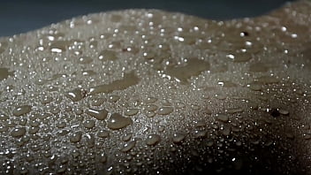 Ela ainda esta com medo de mostrar tudo quem vai querer