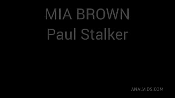 Beauty blonde milf mia brown gets her ass deeply pounded dry