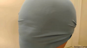 Coroa sem calcinha explodindo de tesão