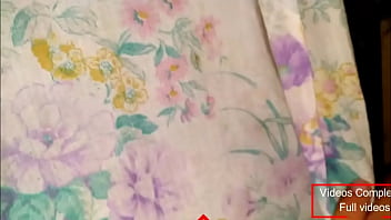 Joven travieso graba a sus vecinos atraves de la ventana