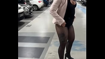 Mes bbs j'ai eu quelques jours chargés pas de sexe mais du déplacement de