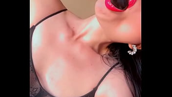 Mis labios rojos desean una de chocolate como esta ️️️my red lips want