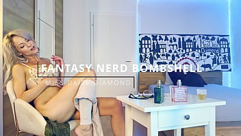 Nerd to bombshell masturbate herself till orgasm