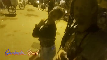 Fodendo nas ruas do bairro