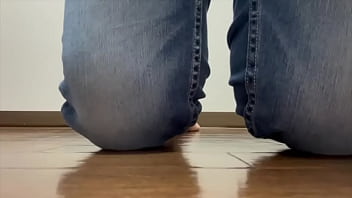 男友達のおちんちんが大きくてどんなちんちんか想像してしまってムラムラしてオナニーする女子大生