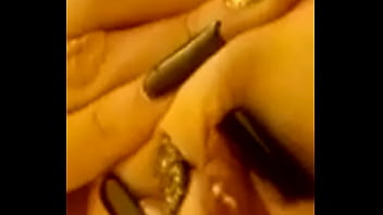 Sacando la leche de sus ricas tetas