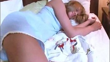 Novinha inocente aprendendo a se masturba Novinha inocente aprendendo a se masturba