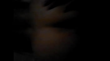 Putita rica y movida