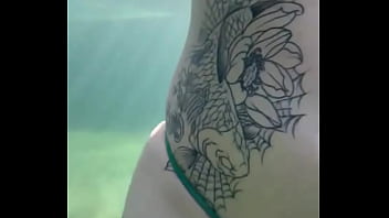 Waterproof phone case came in clutch in the hot springs