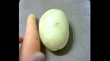 "potato" cheating on her boyfriend with "carrot" *hardcore*