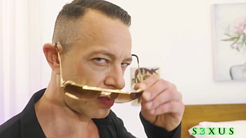 Kathyrn Mae Gets Fucked By Big Dick Brad Newman thumbnail