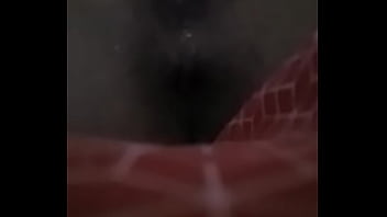 Moça gozando na dedada na buceta