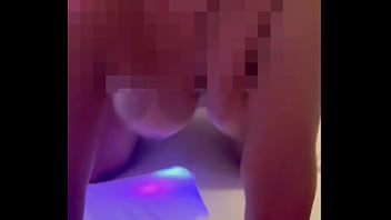 Esposa gemendo na pika do amigo do corno