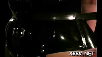 Curvaceous hottie has a big love tunnel