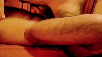 Hecho en mi amigo me folla a mi le chupa la polla a mi marido y hacen más cosas