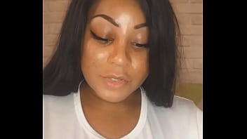 Aspirateur à clito vibrant demande ta video en média privé