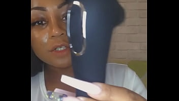 Aspirateur à clito vibrant demande ta video en média privé