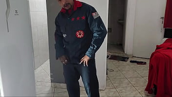 Tia montavani com sua sublinha no meio de diversão lésbicas muito fogo chama bombeiro para participa orgasmo real no fechado ou no xrd