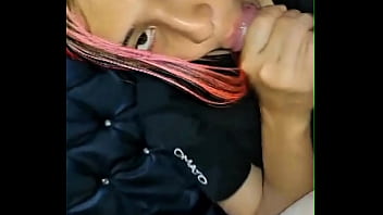 Madrastra atrapada debajo del sofá ¡el hijastro recibe un rapidito y caliente creampie casero real Madrastra atrapada debajo del sofá ¡el hijastro recibe un rapidito y caliente creampie casero real