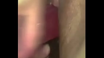 Mi novia se mete un consolador mientras la filmo