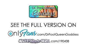 Wrinkled big feet soles