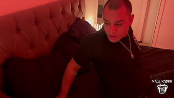 Putinha gostosa de halloween transformou meu pesado em sonho arrombei ela todinha e gozei na cara