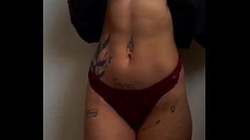 Un petit cul dans ton feed