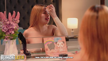 Bukkake latin gessy mey milf latina debuta recibiendo y gozando litros de leche