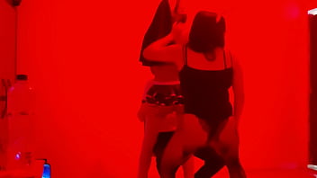 A scruffy man invites us to an exclusive catwalk to perform a sexy dance in erotic lingerie