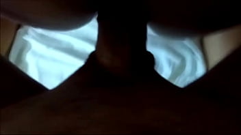 O cara destruiu o cu da minha mulher e a safada ainda gostou