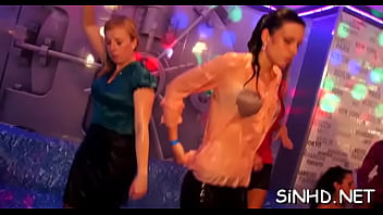 Excessive satisfying of hot dicks and wild beavers