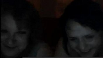 Girl showing boobs cam free amateur porn mobile