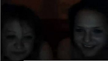 Girl showing boobs cam free amateur porn mobile