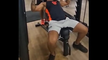 No instagram no twitter