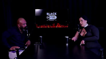 Safada faz stripper most os peitos depois de falar que quer sentar no pau do pitoco nunca fez dp e aprendeu a dar o cu com a ky sex pri melancia watch sheer red