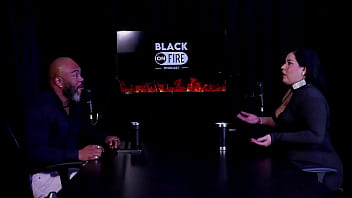 Safada faz stripper most os peitos depois de falar que quer sentar no pau do pitoco nunca fez dp e aprendeu a dar o cu com a ky sex pri melancia watch sheer red