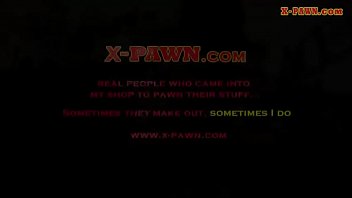 Hot ass woman with glasses gets banged