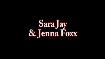 It's sa jay getting pleasured she pleasures sexy jenna foxx too