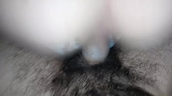 Mi hermanastra me da sentones en la verga super rico culona argentina