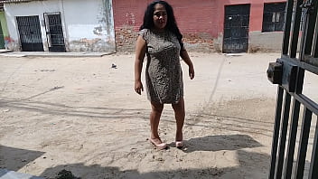 Mis vecinos ni se imaginan que estoy grabando un video porno casero