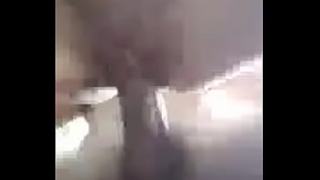 Em pé metendo na amiga