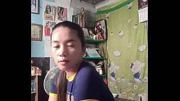 Asian girl dancing to phonk bota na pista