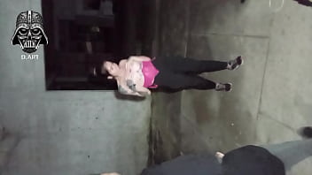 Chamando estranhos no halloween pra fazer sexo com a gente