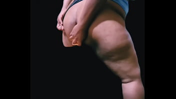 Dando Sentones En Mi Juguete Anal Gay thumbnail