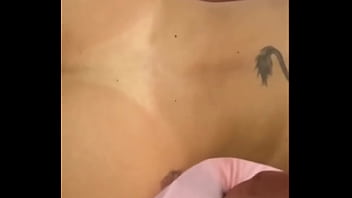 Só quem já sentiu essa rebolada sabe como ela é viciante e sabe como eu sou uma boa putinha vídeo c