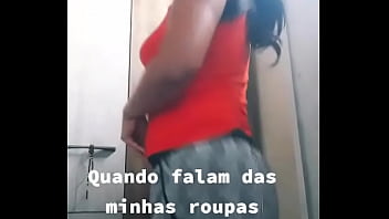 Shortinho apregado no cuzinho